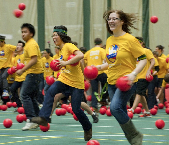 Largest Game of Dodgeball Held in Edmonton, Canada Amusing